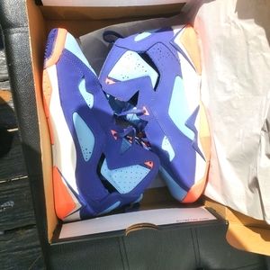 Jordans Size 6Y with original box. (Pre owned )